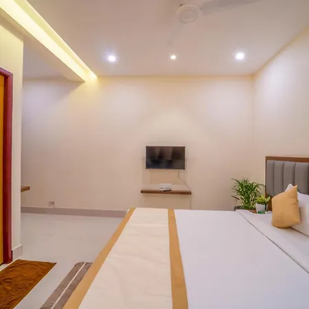 Mcity Elite Suites Chengalpattu Exterior photo